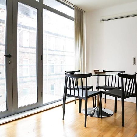 Serviced Apartment In Liverpool City Centre - Free Parking - Balcony - By Happy Days Eksteriør bilde